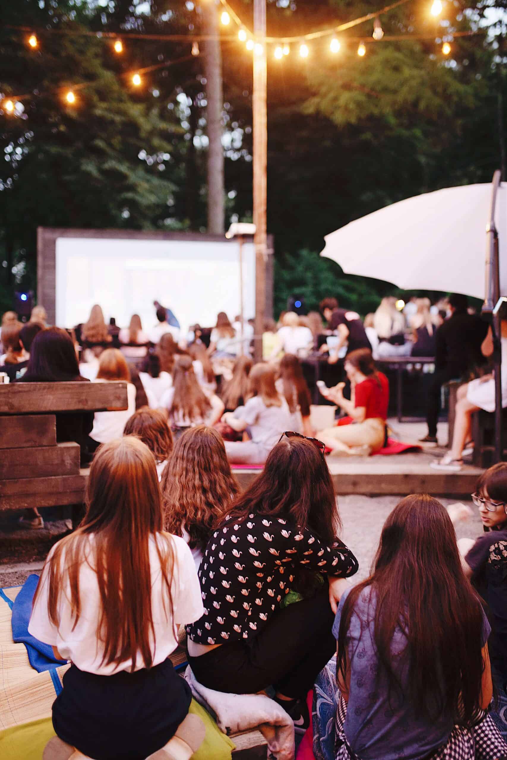 Film screening | LA PIEC normal food delivery | зображення 3